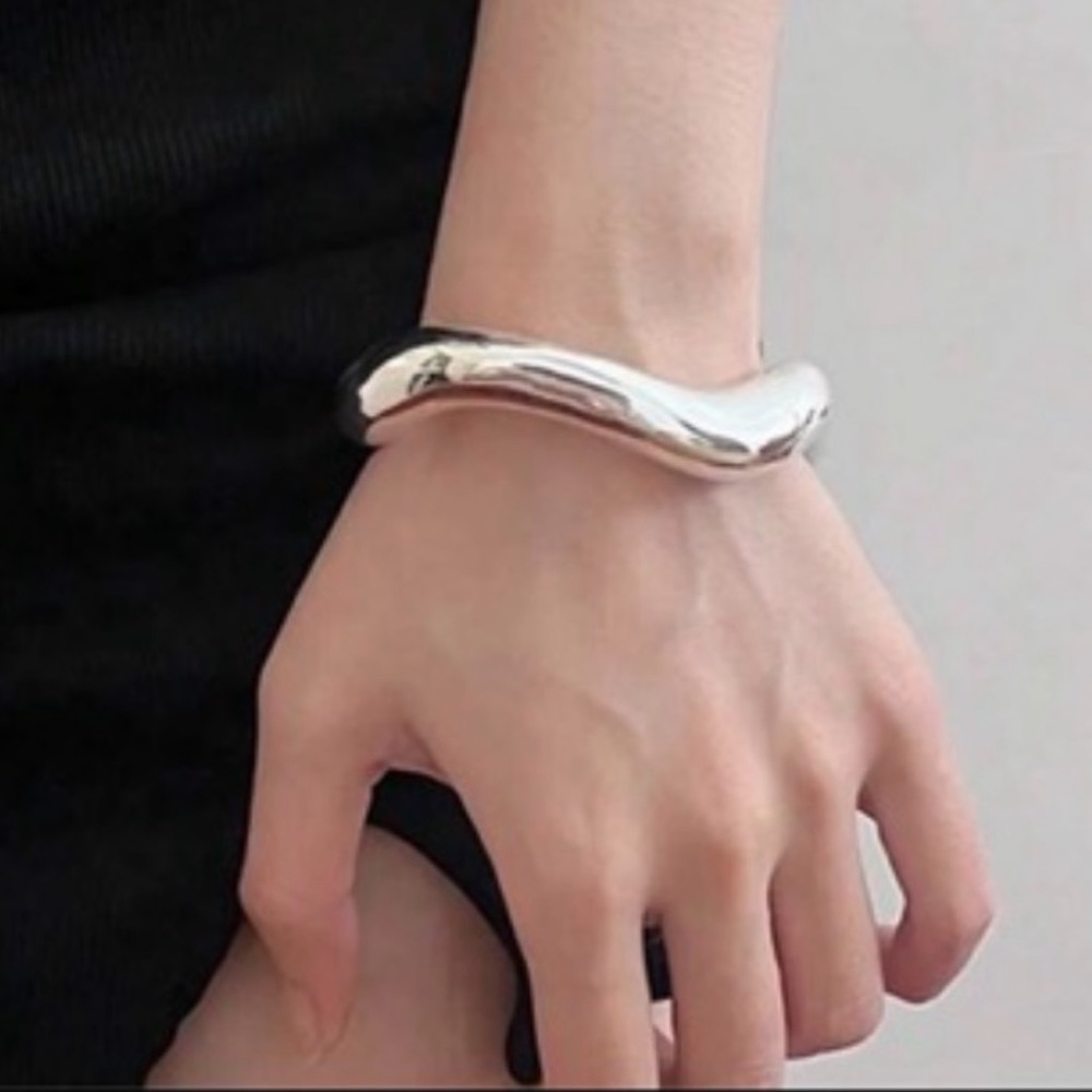 Silver Plated Irregular Bangle Bracelet Geometric - Picture 3 of 8